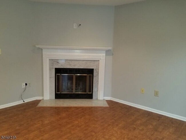 Building Photo - 1808 Bayley Ct