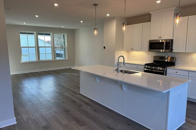 Foto del edificio - 104 S Durham Dr