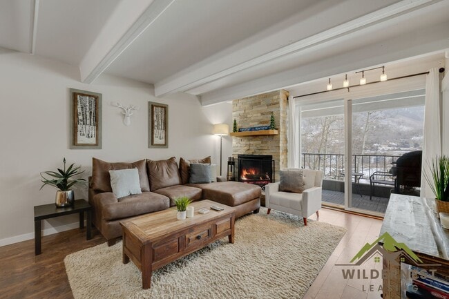 Foto del edificio - Amazing Views at this Fully Furnished Condo at the Lodge at Lake Dillon