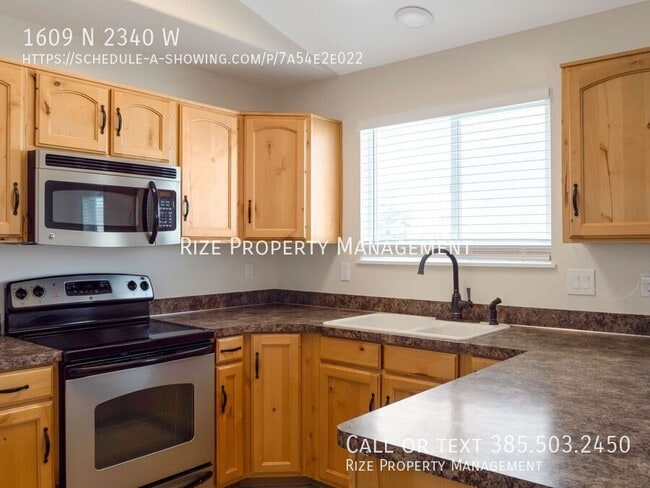 Building Photo - 1609 N 2340 W