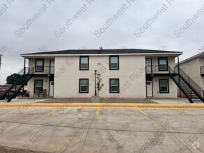 Building Photo - 2105 Bobwhite Ct