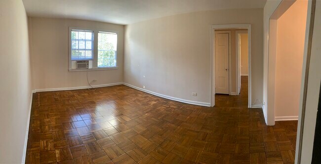 Foto del edificio - 2820 Fairway Dr
