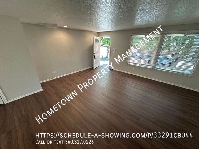 Building Photo - 9220 Clover Dr SE