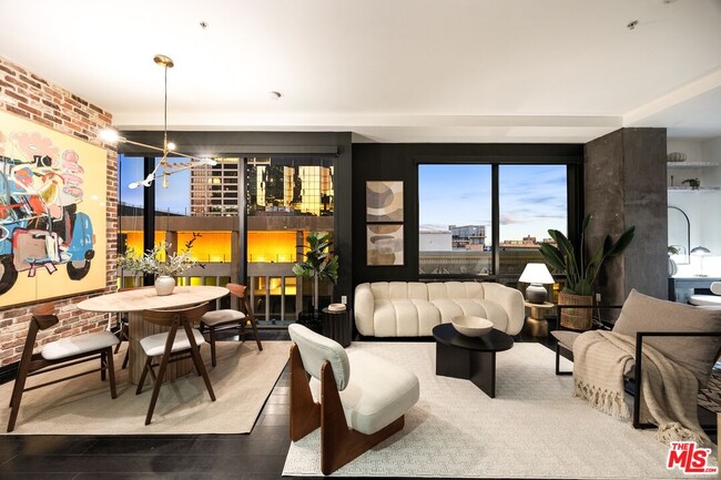 Foto del edificio - 655 S Hope St