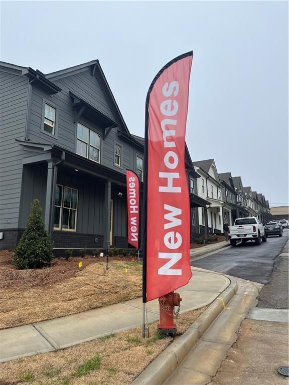 Building Photo - 5603 W Pine St