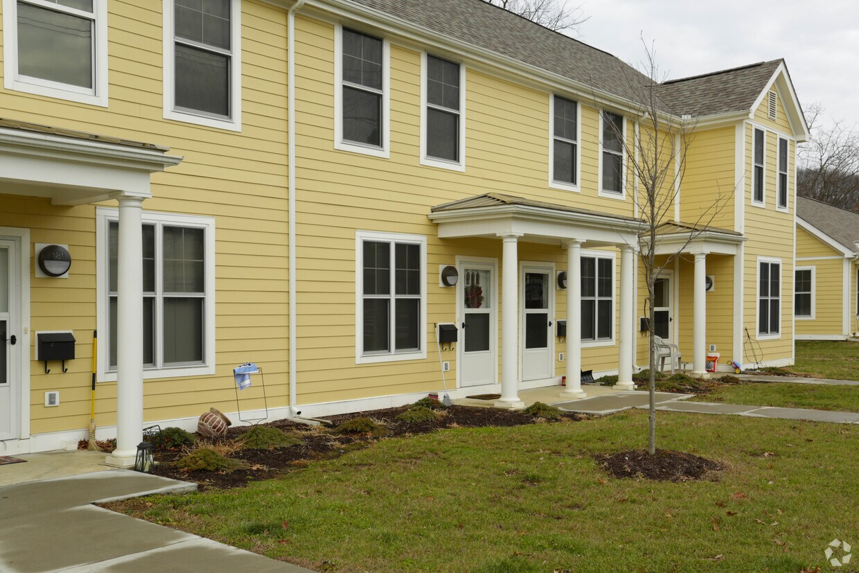 Building Photo - Pulaski Homes