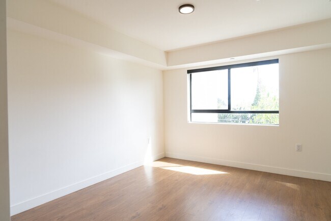 Building Photo - 4505 Slauson Ave