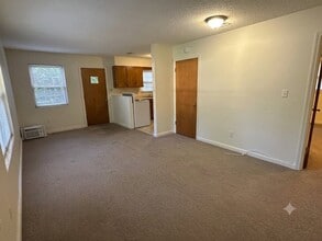Building Photo - 3105 Woodmore Ln NW