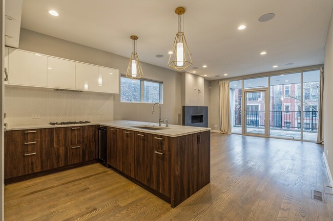 Foto del edificio - 1057 N Paulina St