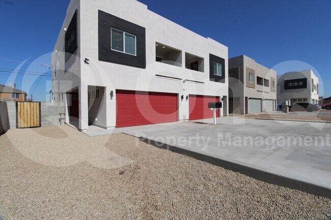 Foto del edificio - 2516 E Broadway Rd