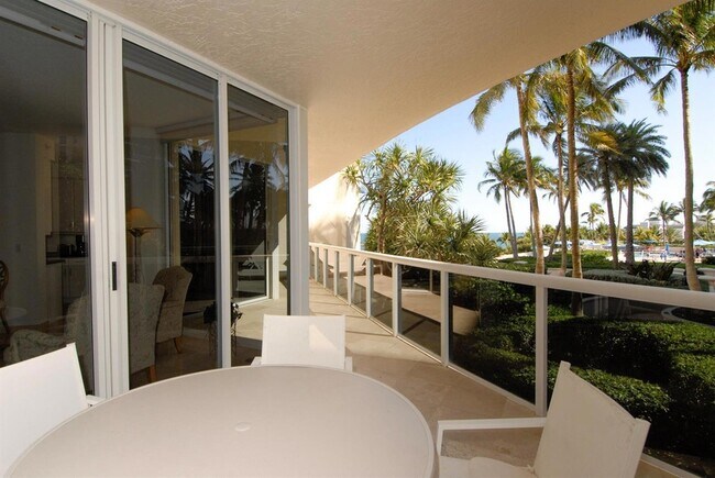 Foto del edificio - 3200 N Ocean Blvd