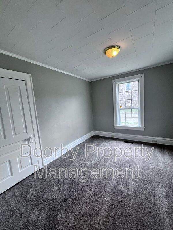 Building Photo - 4028 Highland Ave