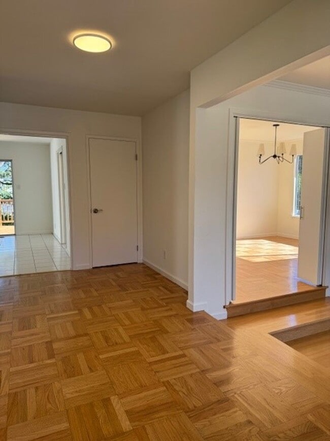 Building Photo - Beautiful home in Laurel Wood