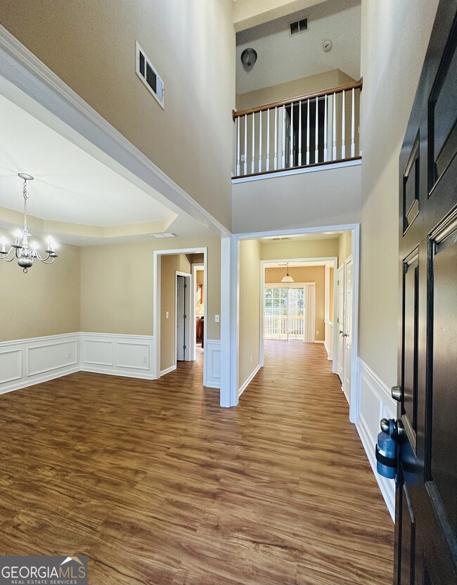 Building Photo - 4965 Cypress Point Dr NE