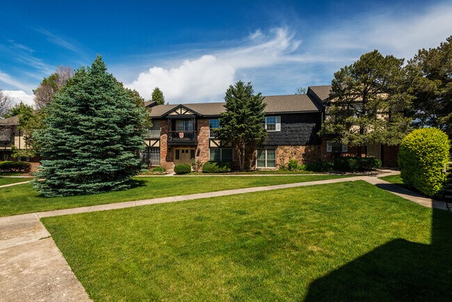 Foto del edificio - 2903 Airport Rd