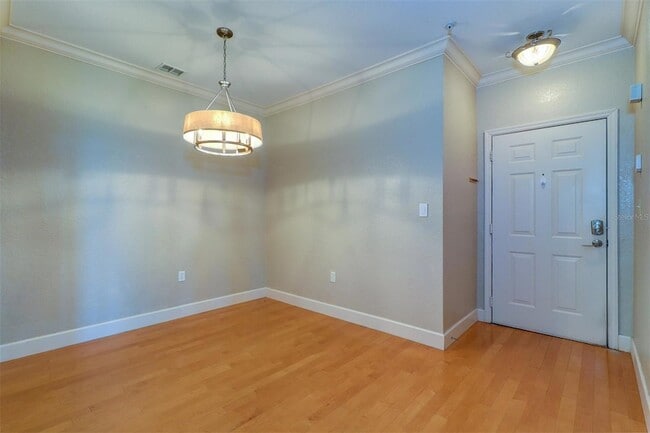Building Photo - 2765 Via Cipriani St