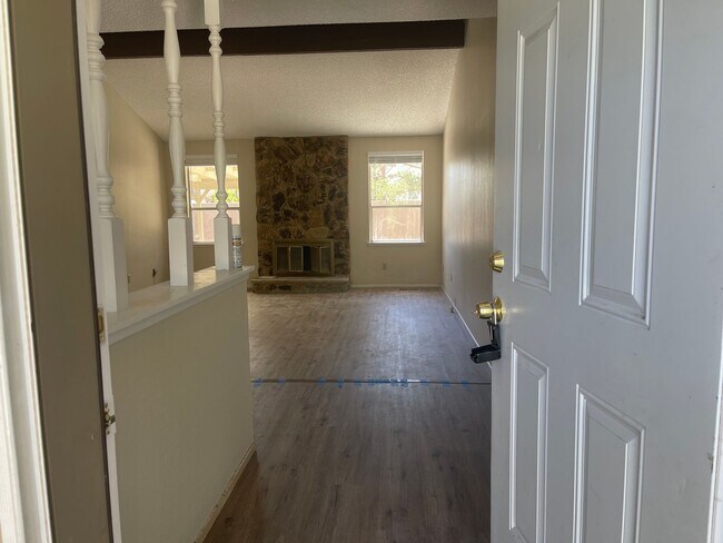 Foto del edificio - 3 bedroom 2 bath home