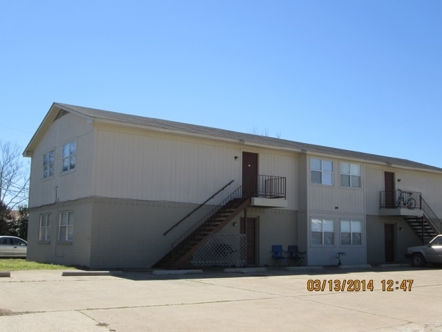 Primary Photo - 1002-1004 Wood St