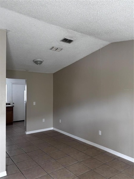 Building Photo - 5529 La Salle Ct