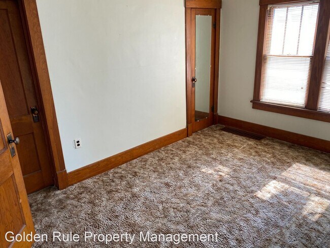 Building Photo - 3 br, 1 bath House - 1312 N Washington