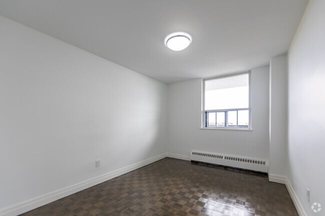 1BR, 1BA - 550SF - Bedroom - 1080 Kingston Road