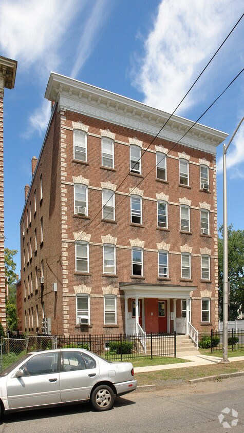 Building Photo - 268-270 Jefferson St