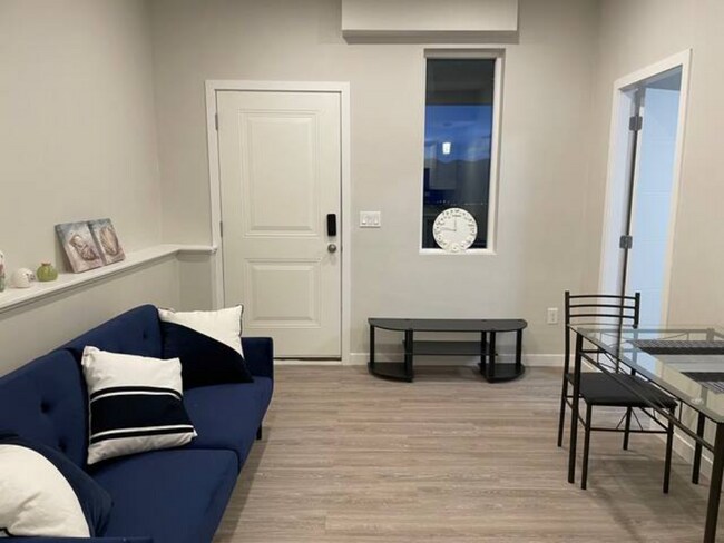 Photo du bâtiment - 47042 Macfarlane Pl