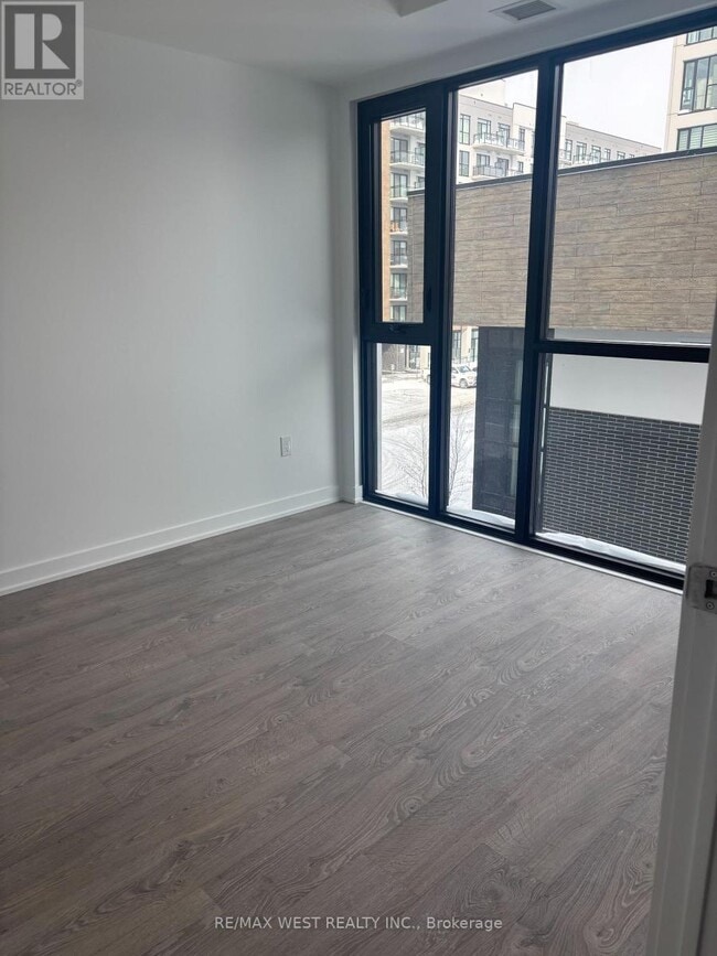 Building Photo - 750 Whitlock Ave