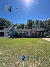 Building Photo - 4954 Bonnybrook Way