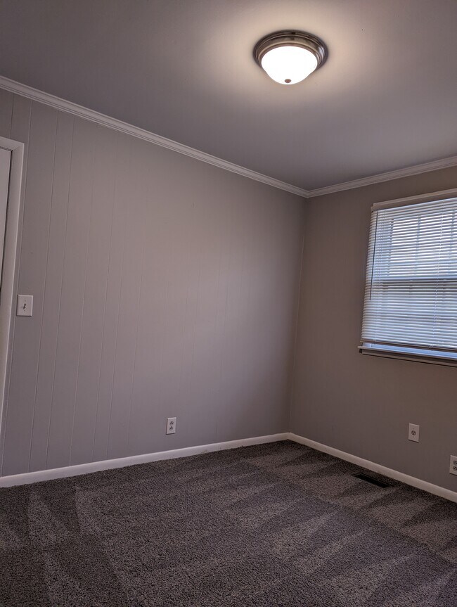 Building Photo - 5125 Whitaker