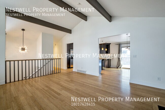 Foto del edificio - Amazing 3-bed Home in Sandy