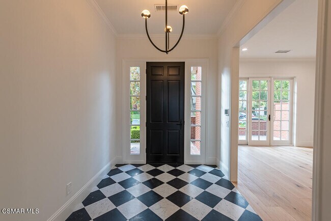 Foto del edificio - 2390 Crombie Ct