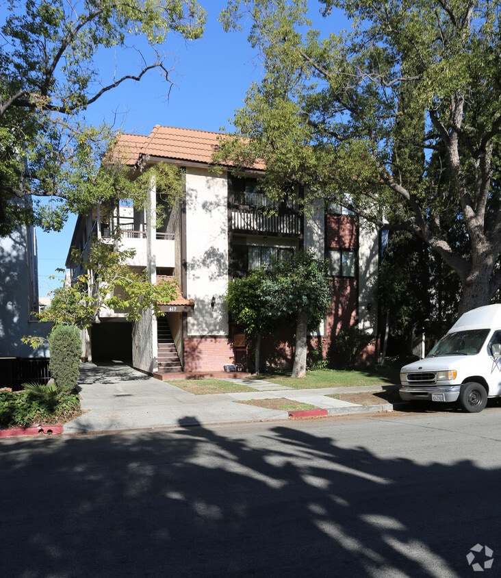 Primary Photo - 417 N Kenwood St