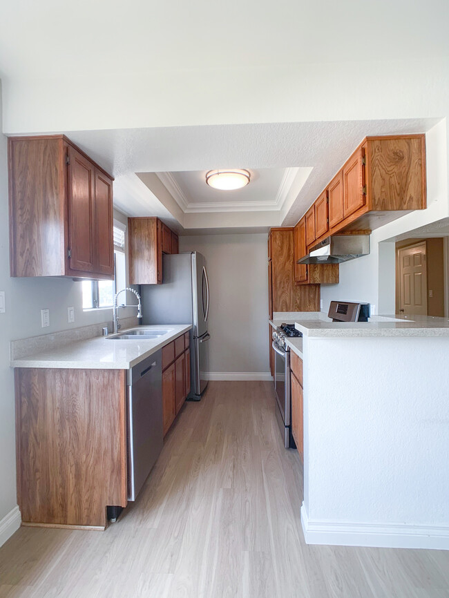 Foto del edificio - 12627 Matteson Ave