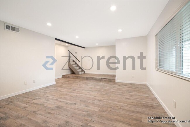 Building Photo - 5175 Mt Alifan Dr