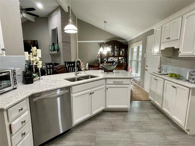 Foto del edificio - 428 Covey Ln