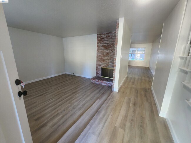 Foto del edificio - 1829 Rosetree Ct