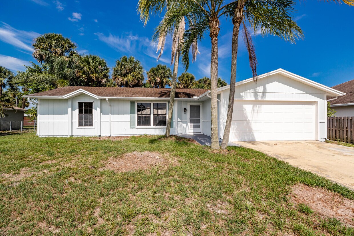 Foto principal - 4525 SW Van Dyke St