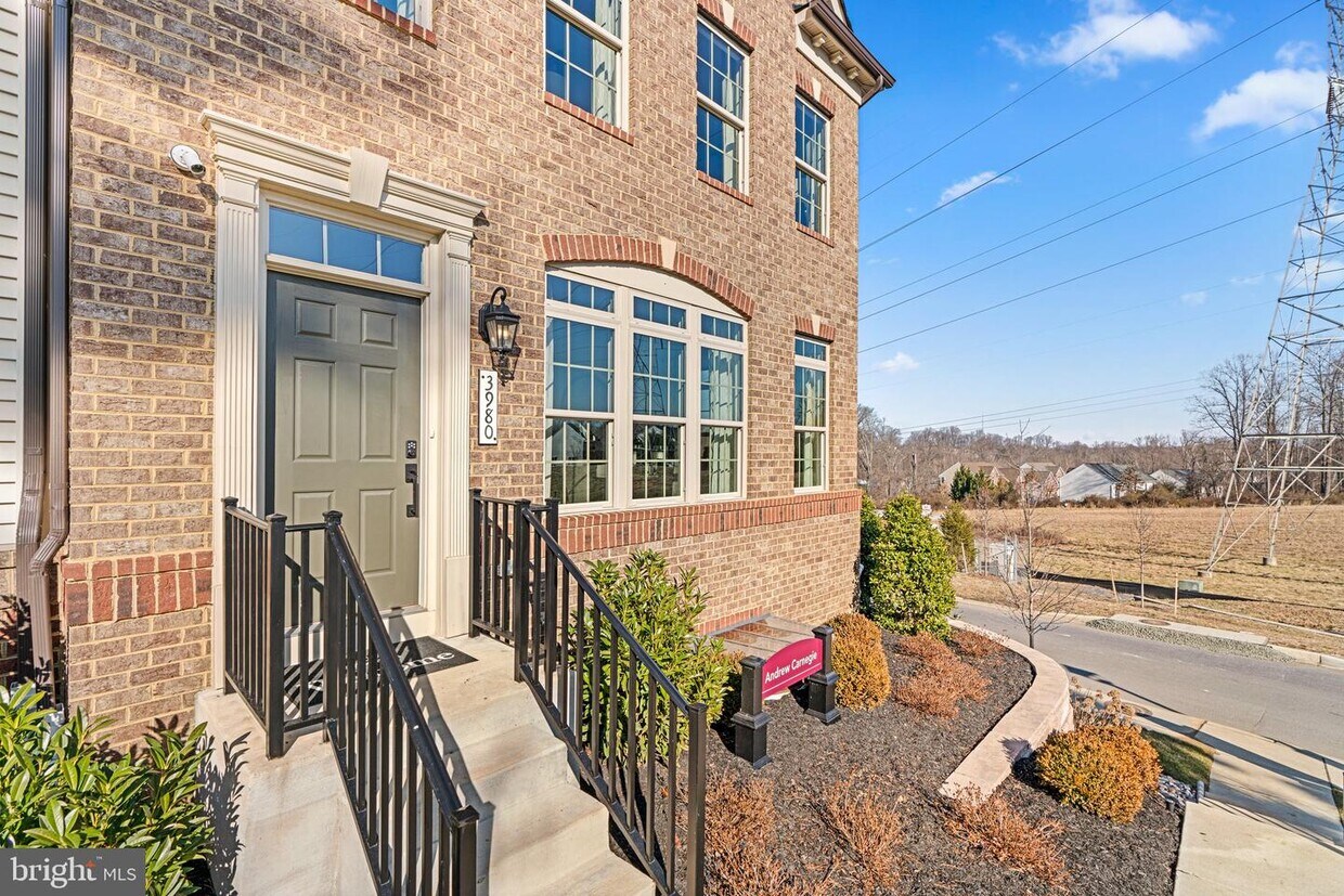 Foto principal - 3980 Cooks Ln