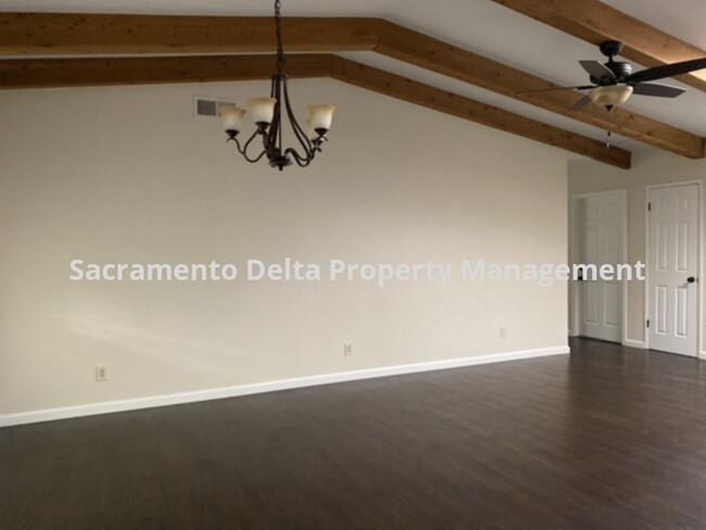 Building Photo - 9601 Allegheny Dr