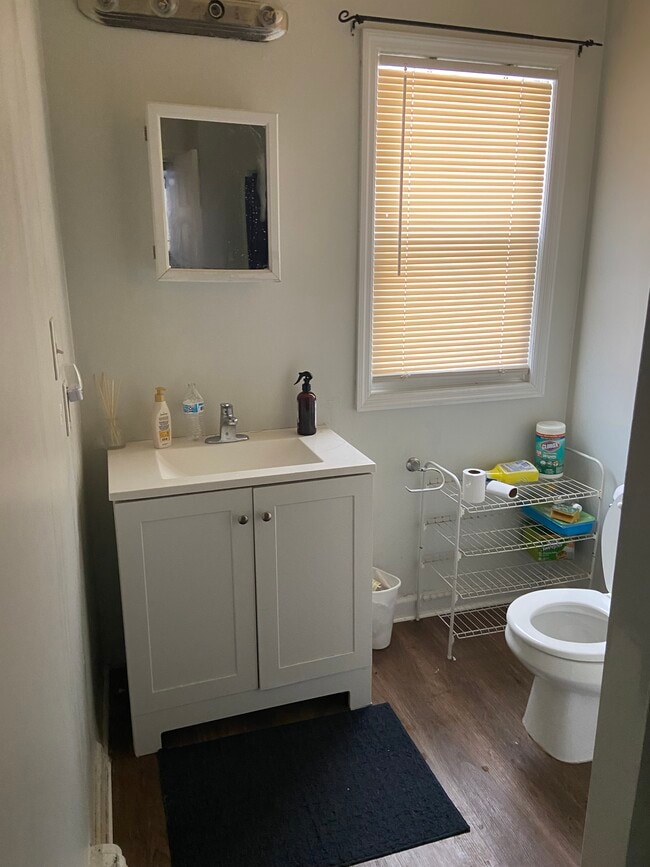 Building Photo - 43 Bradway Ave