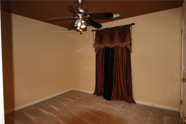 Foto del edificio - 1594 Hampton Hollow Trail