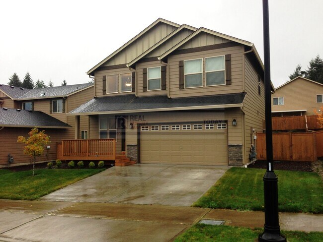 Foto del edificio - Beautiful 4 Bedroom Home Perfect for Enter...