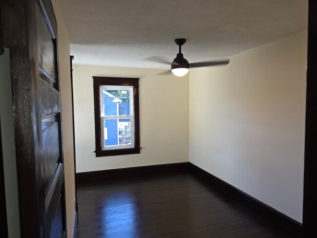 Building Photo - 498 Clarendon St