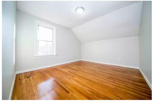 Foto del edificio - 128 Cambridge St