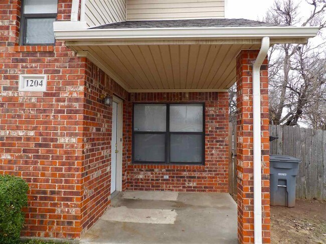 Foto del edificio - 1204 NW Columbia Ave