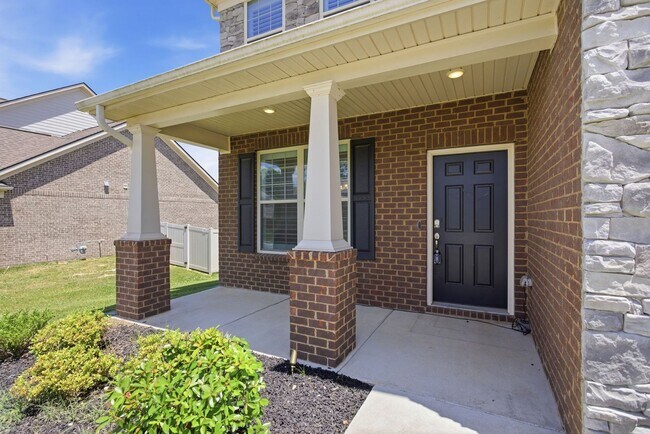 Building Photo - Luxury Living in Williamson County