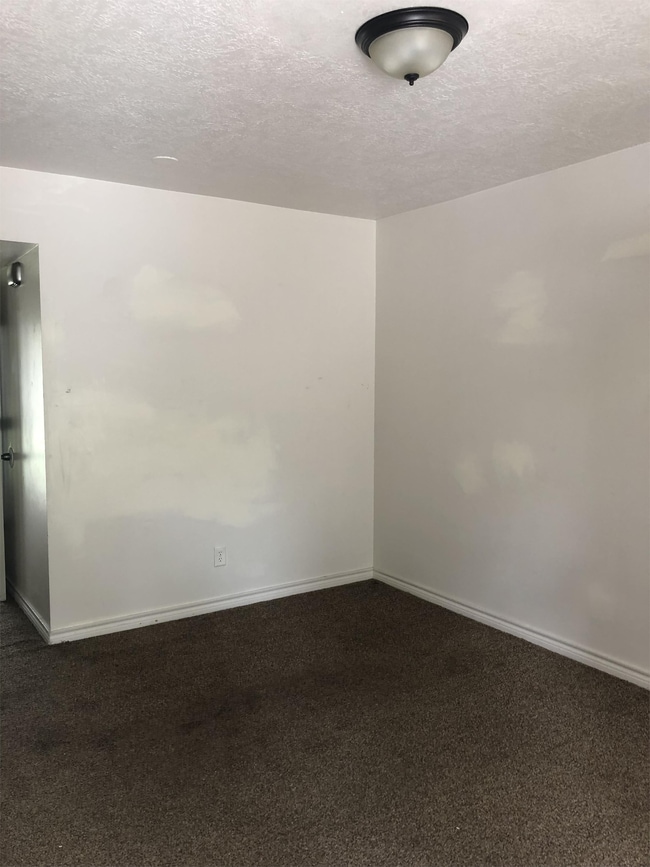 Building Photo - 6325 Calder Ave