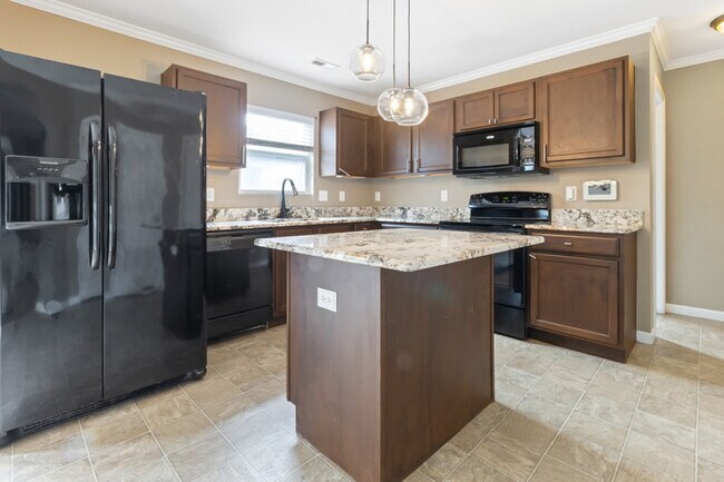 Building Photo - 416 Ganyard Farm Way