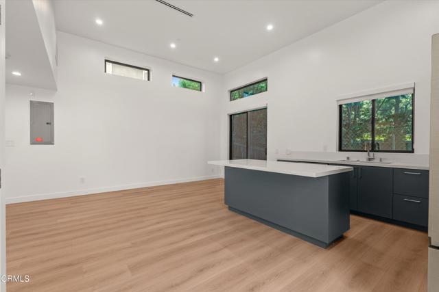 Foto del edificio - 2209 Cazador Dr